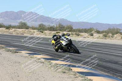 media/Dec-04-2025-Racers Edge (Thu) [[5ebc9f124d]]/2-A Group/1-Session 2 (Turn 7 Inside)/